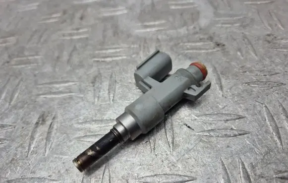 Toyota RAV 4 (XA50) Fuel injector 2325025020
