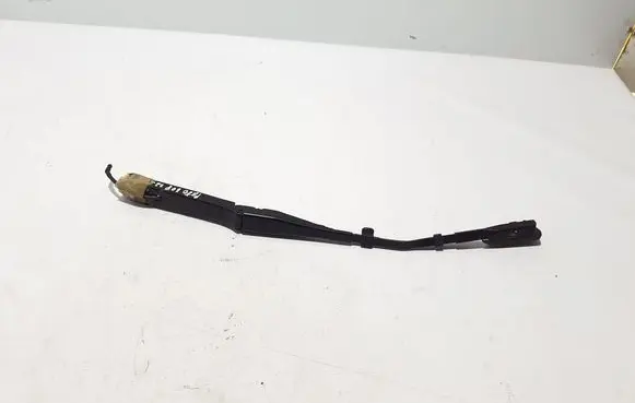 Peugeot 308 Front wiper blade arm 9830976880