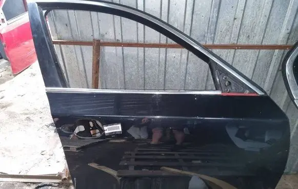 BMW 5 E60 E61 Front door 