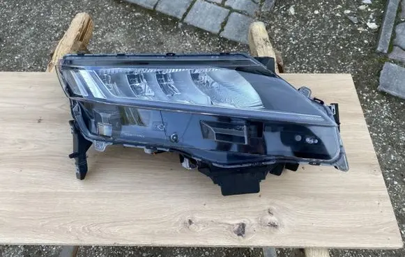 Mitsubishi ASX Headlight/headlamp 8301D482