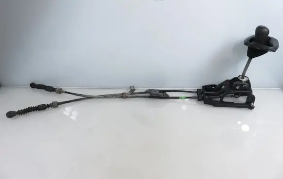 Peugeot 107 Gear shifter/selector 335300H010
