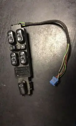 Mercedes-Benz S W220 Electric window control switch 2208201010
