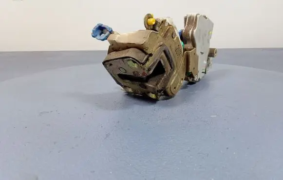 Front door lock