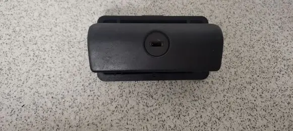 BMW 5 E39 Glove box lock 51168163017 51168163018