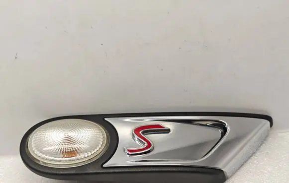 Mini One - Cooper Coupe R56 Front fender indicator light 2751969 2751978 0217950