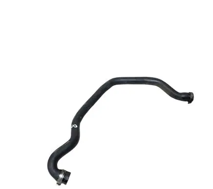 Volvo V70 Engine coolant pipe/hose