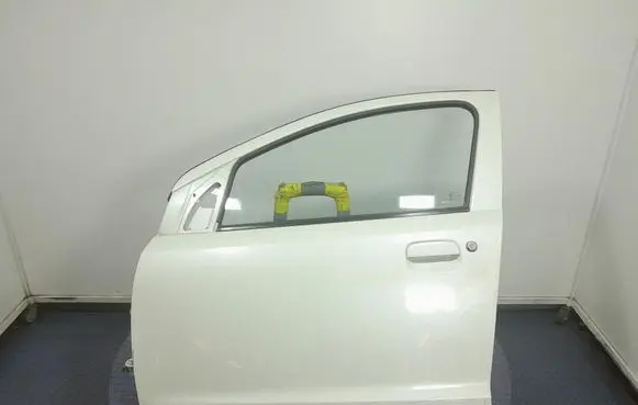 Nissan Pixo Front door
