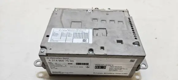 Mercedes-Benz E W214 Radio/CD/DVD/GPS head unit A2149007503