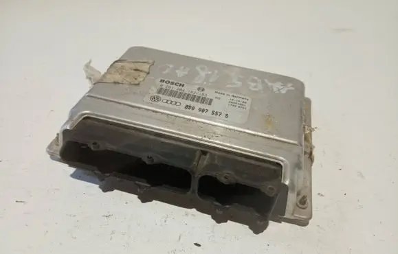 Audi A4 S4 B5 8D Engine control unit/module 8D0907557S 0261204182