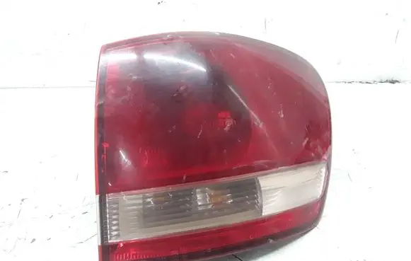 Toyota Avensis Verso Rear/tail lights