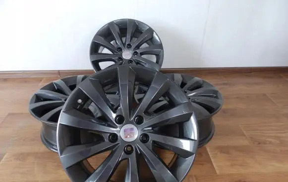 Volkswagen Sharan R17 alloy rim 