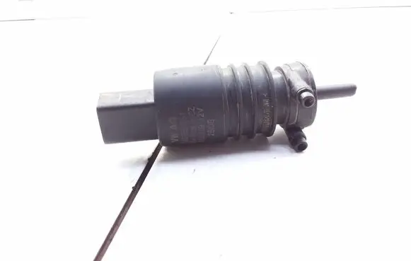 Skoda Praktik (5J8) Windscreen/windshield washer pump 1K6955651 3122789