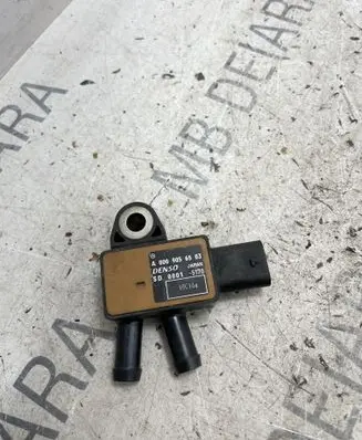 Mercedes-Benz E W213 Exhaust gas pressure sensor A0009056503
