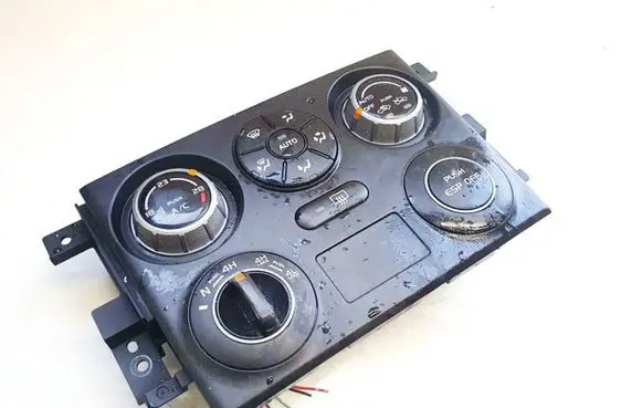 Suzuki Grand Vitara II Climate control unit 3951065jh1czj 39510-65jh1-czj