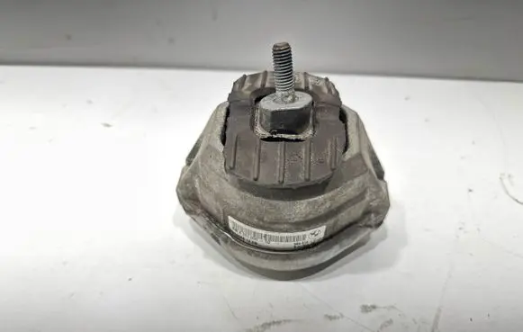 BMW 5 E60 E61 Engine mount bracket 159346