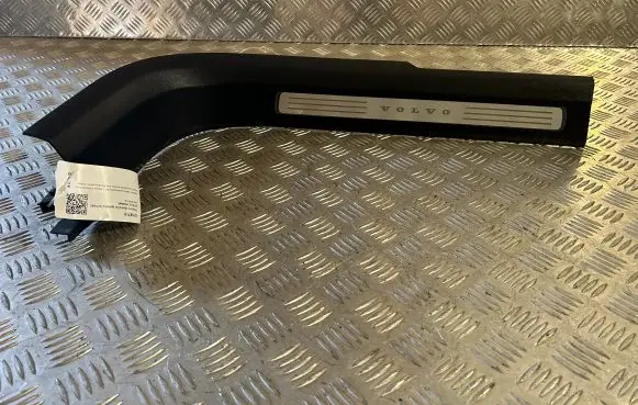 Volvo XC90 Front sill trim cover 31363642