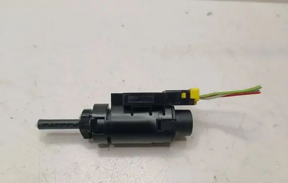 Citroen DS7 Crossback Brake pedal sensor switch 9813503180