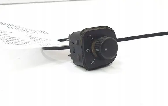Volkswagen PASSAT CC Wing mirror switch 1K0959565K