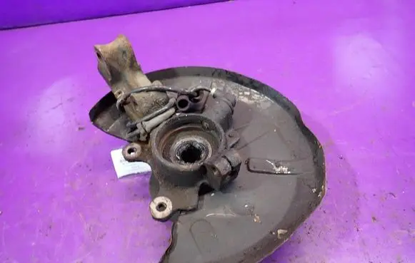 Audi 80 90 B3 Front wheel hub spindle knuckle