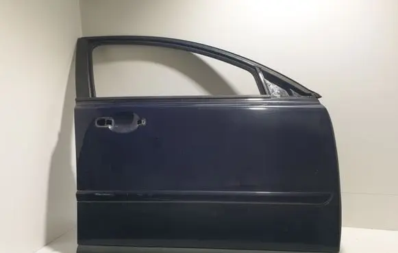 Volvo V50 Front door
