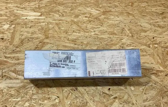 Porsche Macan (95B) Front bumper mounting bracket 8r0807332f