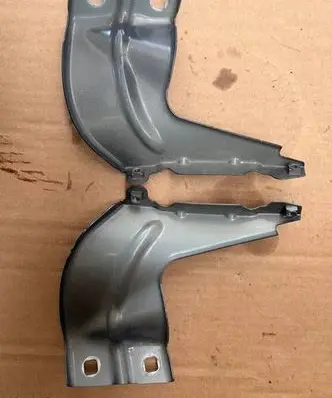 Audi Q2 - Fender mounting bracket 81A821136