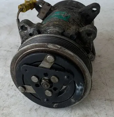 Peugeot 307 Air conditioning (A/C) compressor (pump) 9639078280