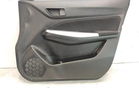 Suzuki Swift III Front door card panel trim 8371452R0 8307952RR1CTY
