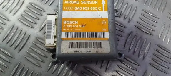 Audi A4 S4 B5 8D Airbag control unit/module 8a0959655c 0285001038