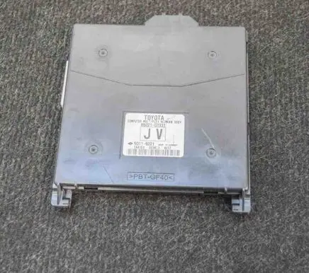 Toyota Auris E180 Central body control module 892210233150119221