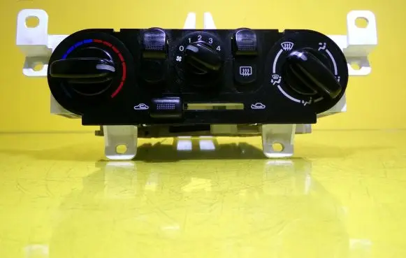 Mazda 323 F Climate control/heater control trim 