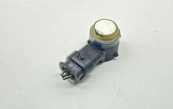 Mercedes-Benz E W212 Parking PDC sensor A0009055504