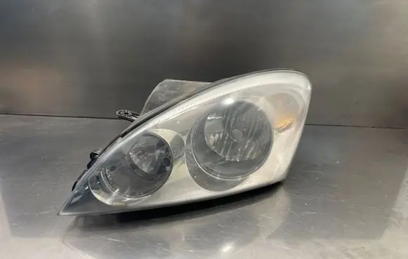 KIA Ceed Headlight/headlamp 921011H000 070106171155 00954701