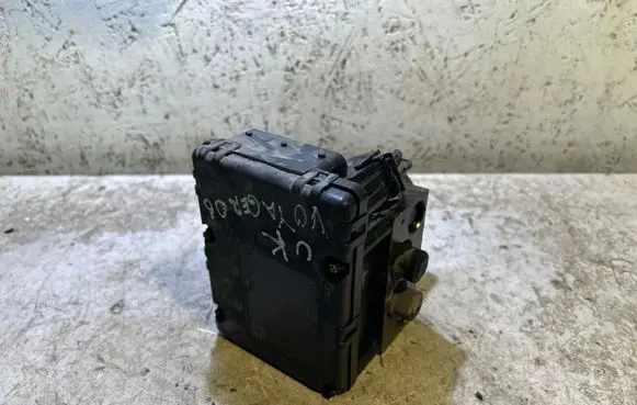 Chrysler Voyager ABS Pump 04686987AG 3X4286 25094643033