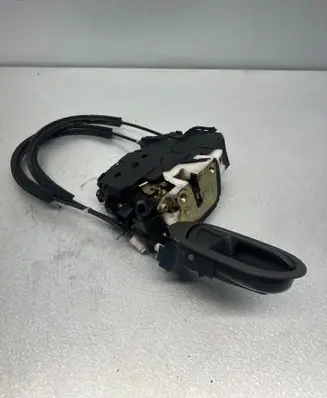 Mitsubishi Colt Front door lock 05606