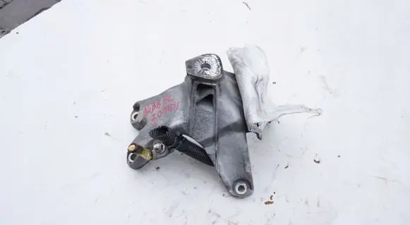 Audi A4 S4 B8 8K Engine mounting bracket 8K0199308C