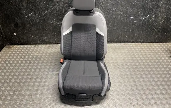 Opel Astra L Front driver seat 