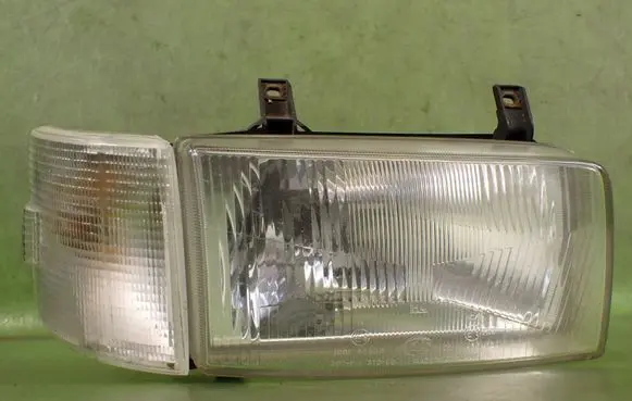 Volkswagen Transporter - Caravelle T4 Headlight/headlamp 7R0144438