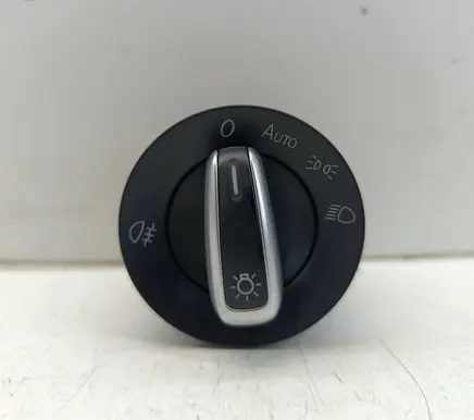Volkswagen PASSAT B7 Light switch 
