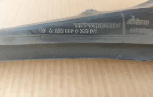 Mercedes-Benz CLK A208 C208 Headlight washer spray nozzle A2000070299