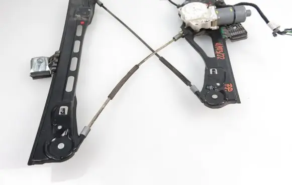 Mercedes-Benz E AMG W211 Front door window regulator with motor A2118203042