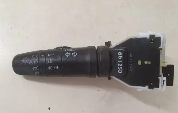 Nissan X-Trail T31 Indicator stalk 8512SD
