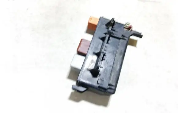 Toyota Avensis T250 Fuse box set 9008087019 90080-87019
