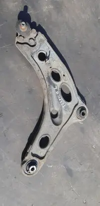 Renault Trafic III (X82) Front control arm 8200395007
