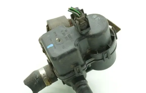 Volvo V70 Vacuum pump 8631634