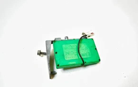 Volvo V70 Antenna control unit 9459222 AAR835 81004