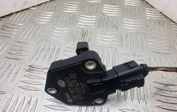 Seat Ibiza IV (6J,6P) Oil level sensor 03C907660G 6PR00962902