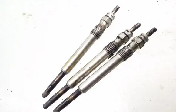 Peugeot 406 Glow plug NGKY504J K332