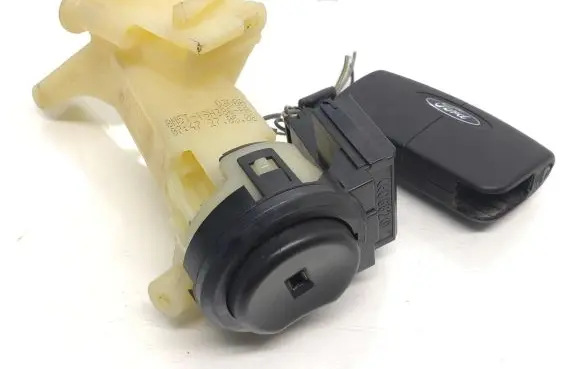 Ford Kuga I Ignition lock 6E5T15607BA 8M5T19H386AA 5WK48794