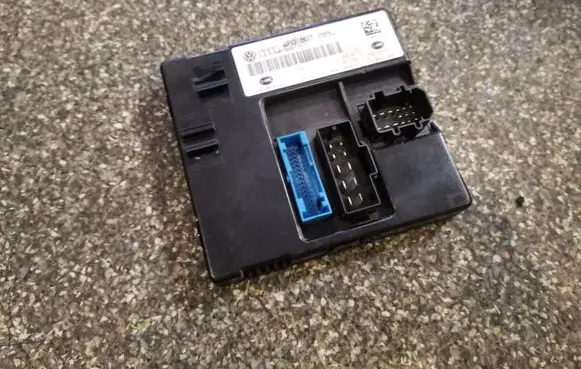 Audi A6 S6 C6 4F Comfort/convenience module 4F0907289J